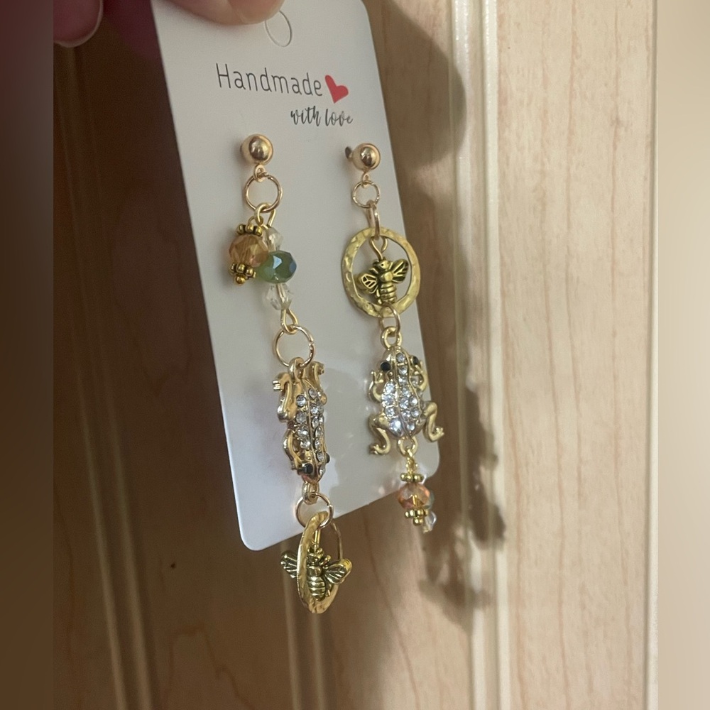 Gold Frog and Bee Dangle Earrings - Picture 5 of 6